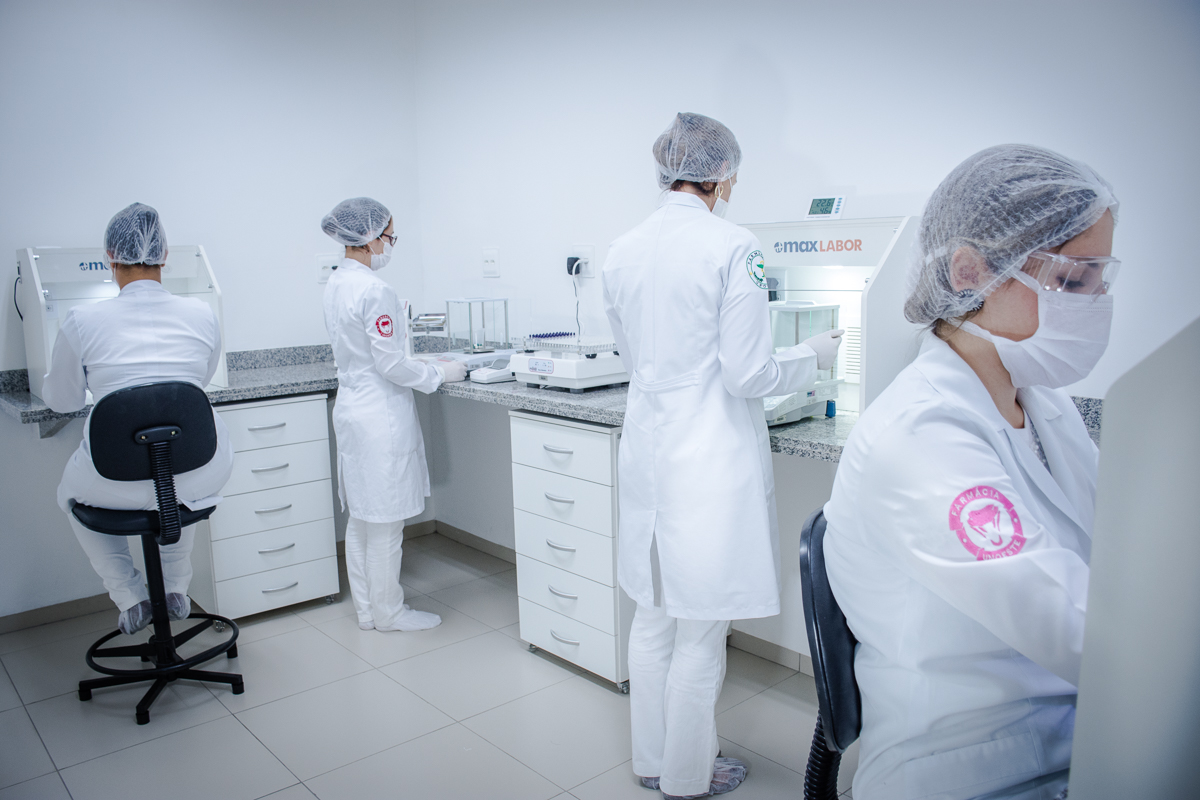 Unofarma - laboratório de sólidos